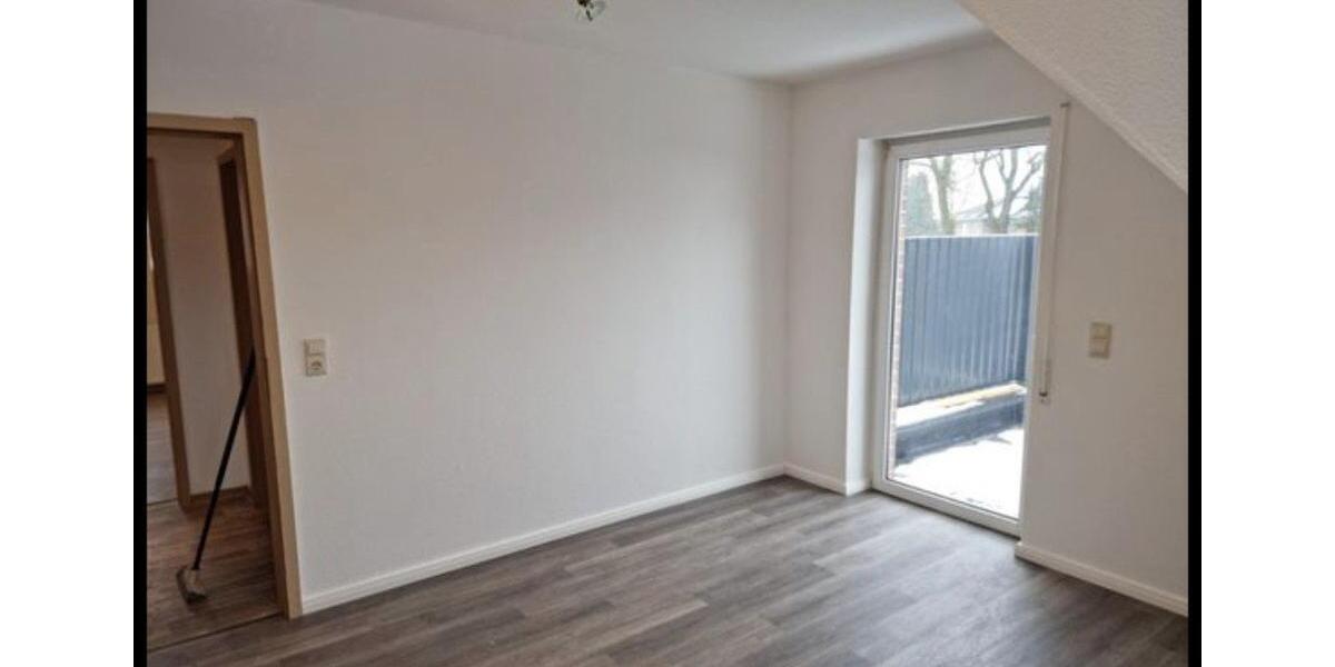 Etagenwohnung Saterland - 3 Zimmer, 100 m&sup2;, 800&euro; | Angebot:26450240