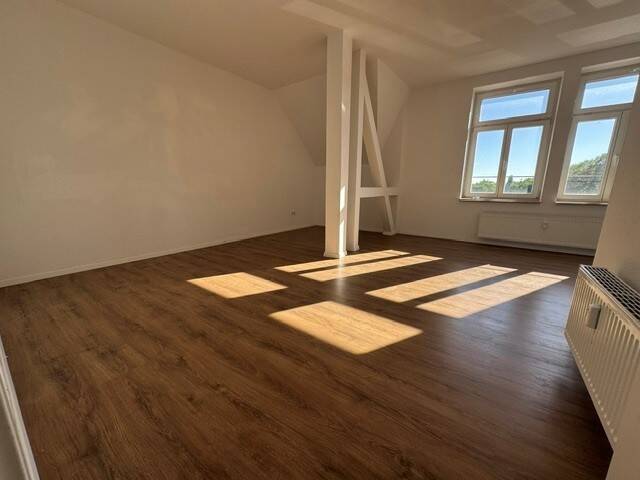 Etagenwohnung Chemnitz Schloßchemnitz - 5 Zimmer, 150 m&sup2;, 999&euro; | Angebot:26787449