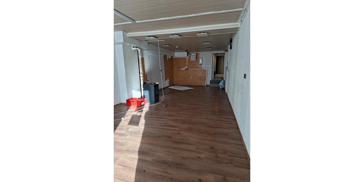 Gewerbeobjekt Lichtenfels - 400&euro; | Angebot:25050216
