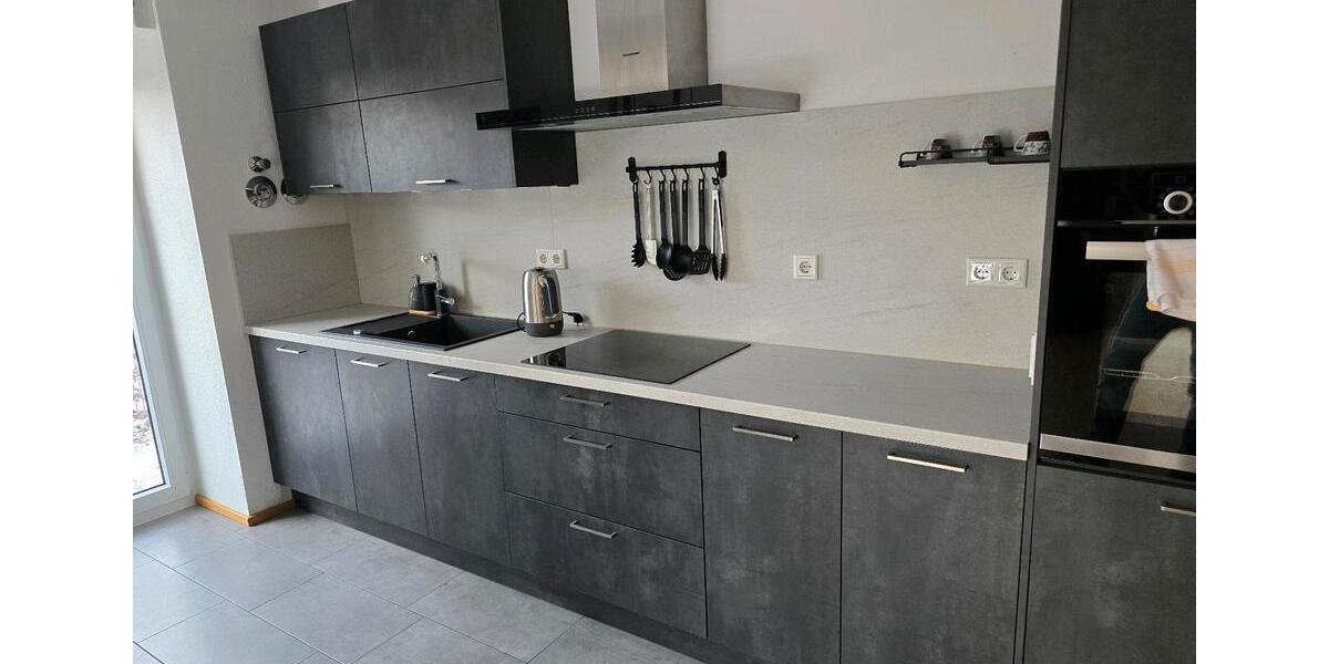 Friedberg-West: Möblierte 3-Zi.-EG-Whg mit Garten - all-inklusive 3 zimmer