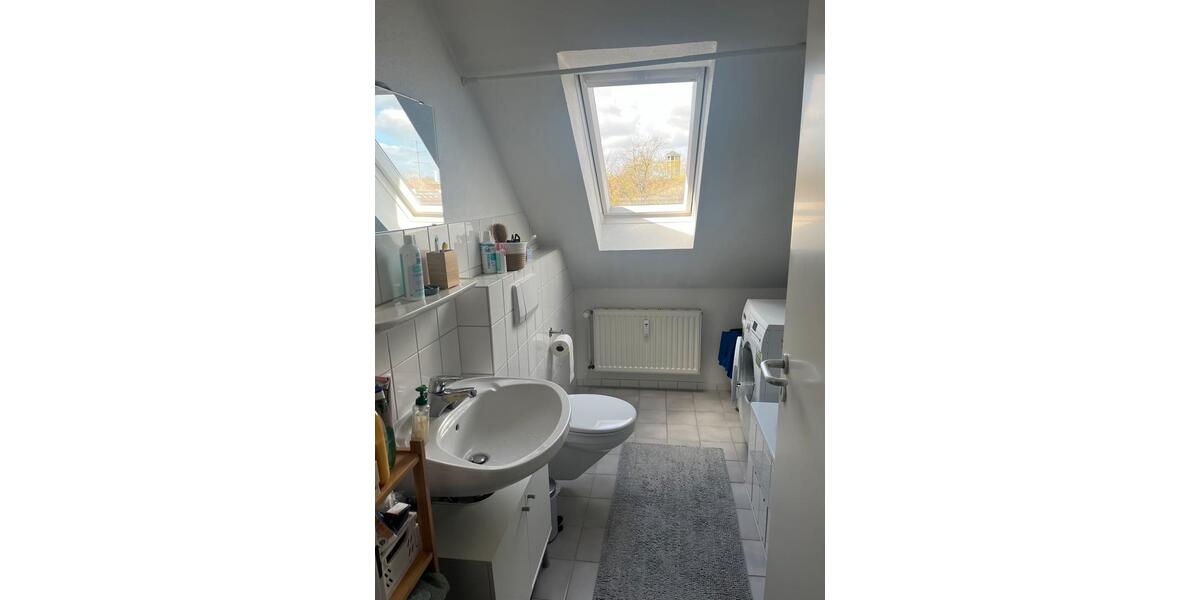 Dachgeschoßwohnung Kiel - 1 Zimmer, 43 m&sup2;, 723&euro; | Angebot:26048641