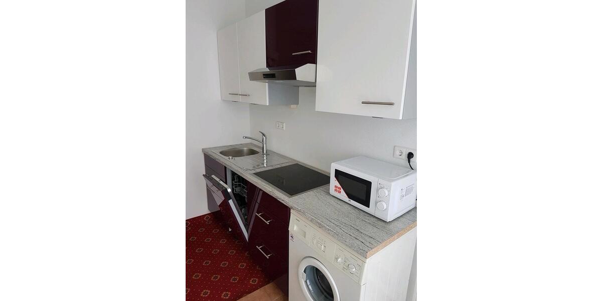 WG Zimmer mit eigenem Bad und WC 5 zimmer