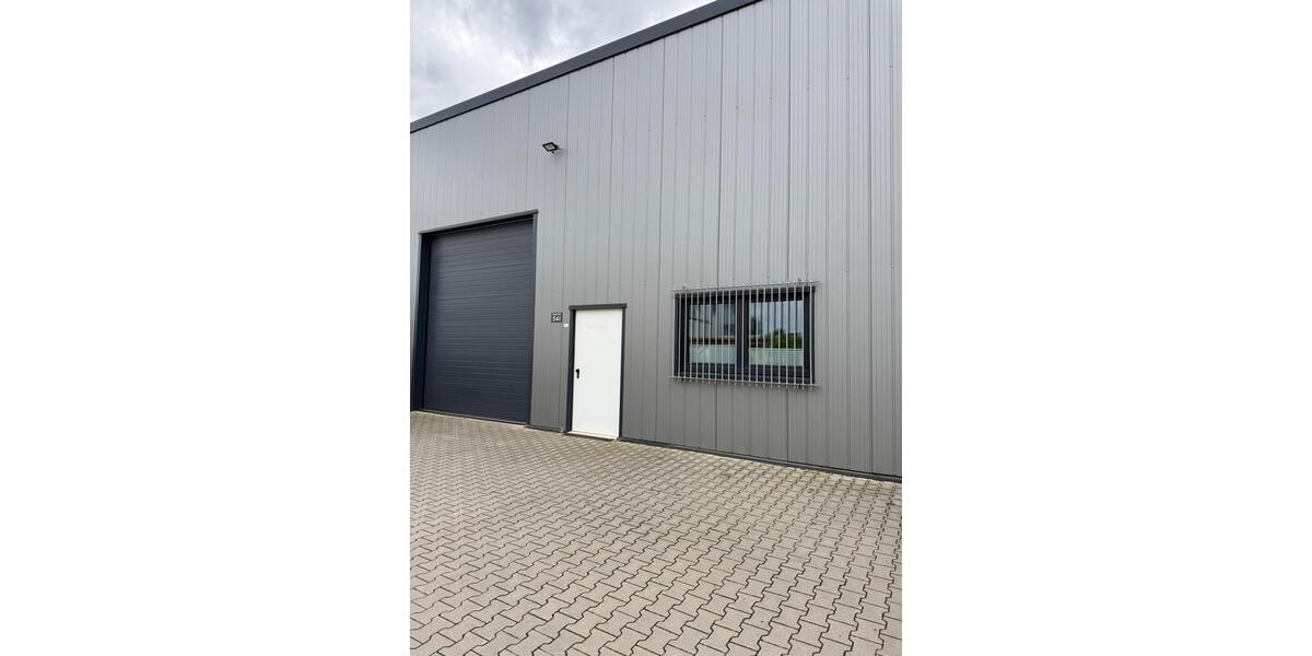 Gewerbehalle zum Vermieten in RonnenbergEmpelde (Hannover) zimmer