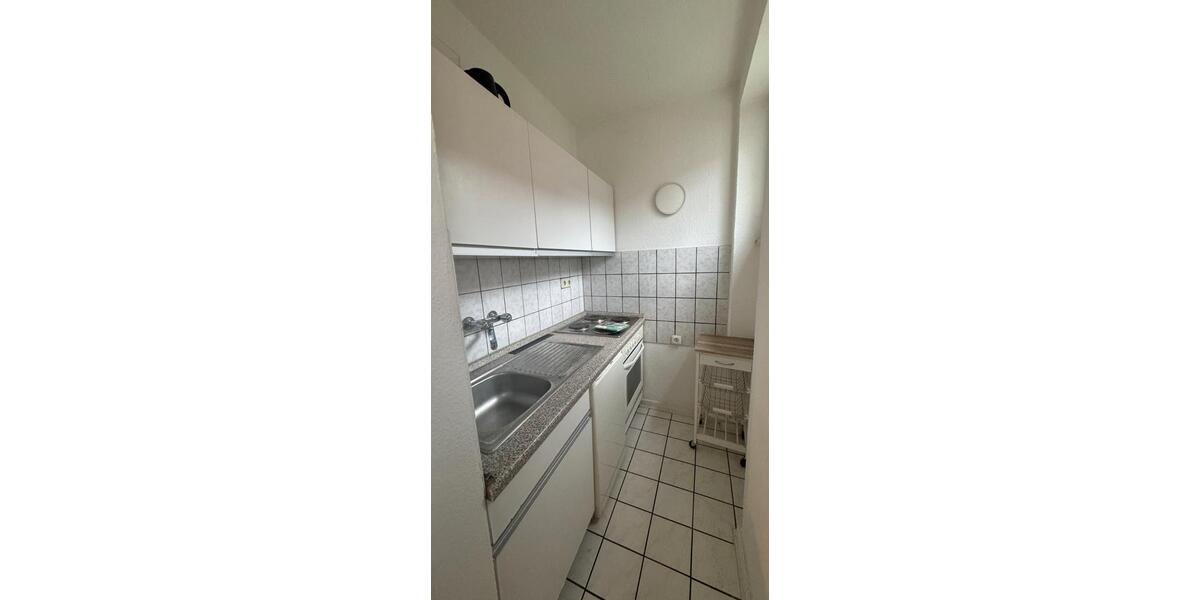 Etagenwohnung Düsseldorf Düsseltal - 1 Zimmer, 27 m&sup2;, 621&euro; | Angebot:26532650