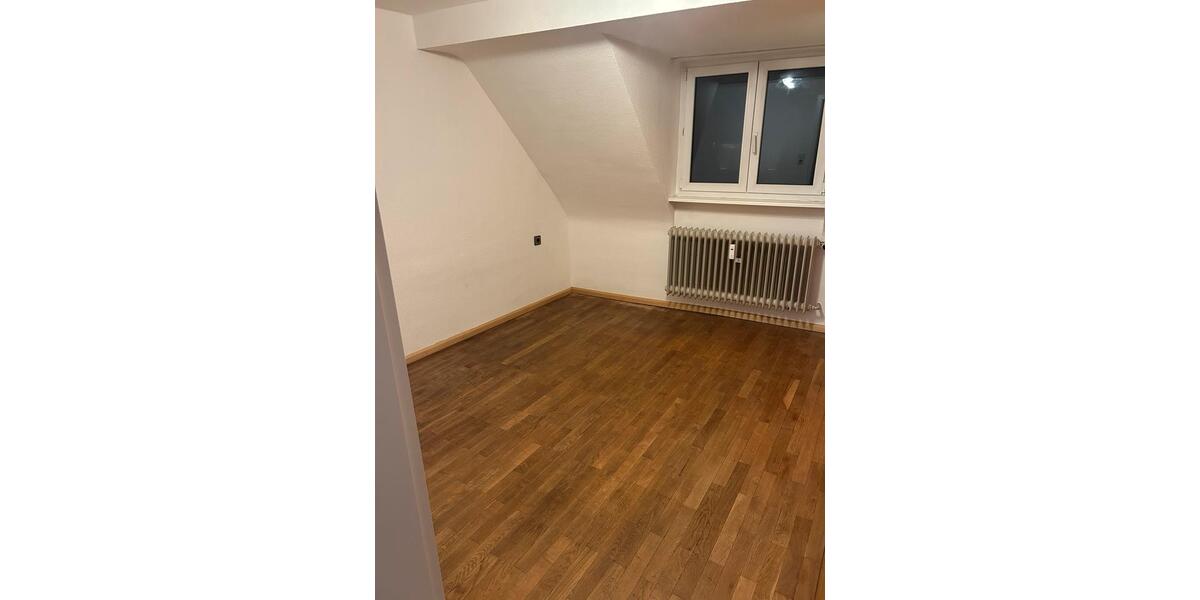 Wohnen auf Zeit Freiburg im Breisgau Munzingen - 5 Zimmer, 120 m&sup2;, 500&euro; | Angebot:26230411