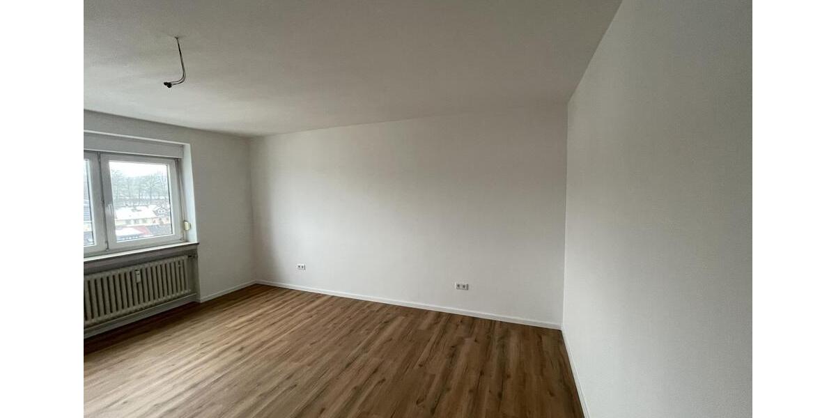 Etagenwohnung Coburg - 4 Zimmer, 108 m&sup2;, 1.070&euro; | Angebot:24945685
