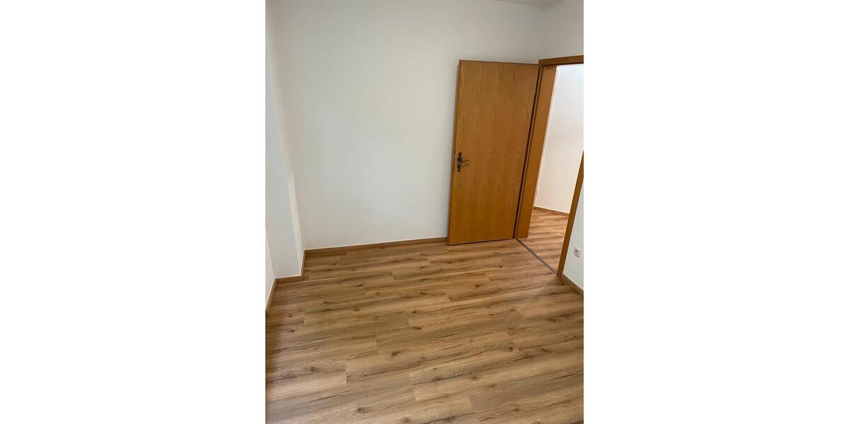 Erdgeschoßwohnung Waldkraiburg - 2 Zimmer, 40 m&sup2;, 780&euro; | Angebot:26620615
