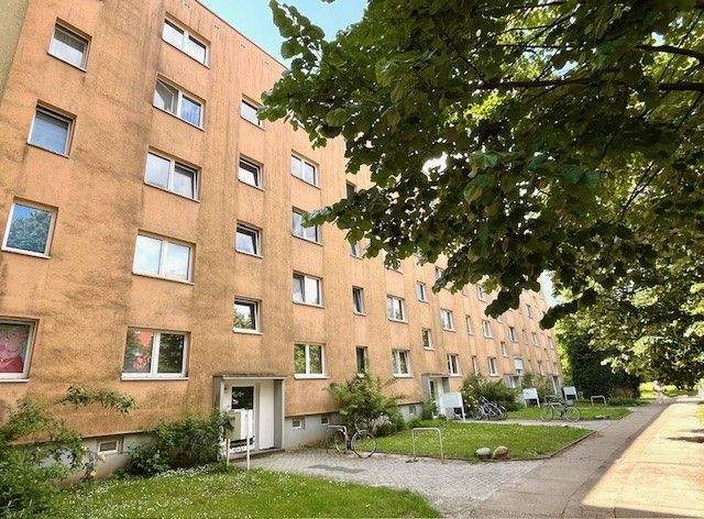 Etagenwohnung Schwerin Mueßer Holz - 3 Zimmer, 57 m&sup2;, 350&euro; | Angebot:25694980