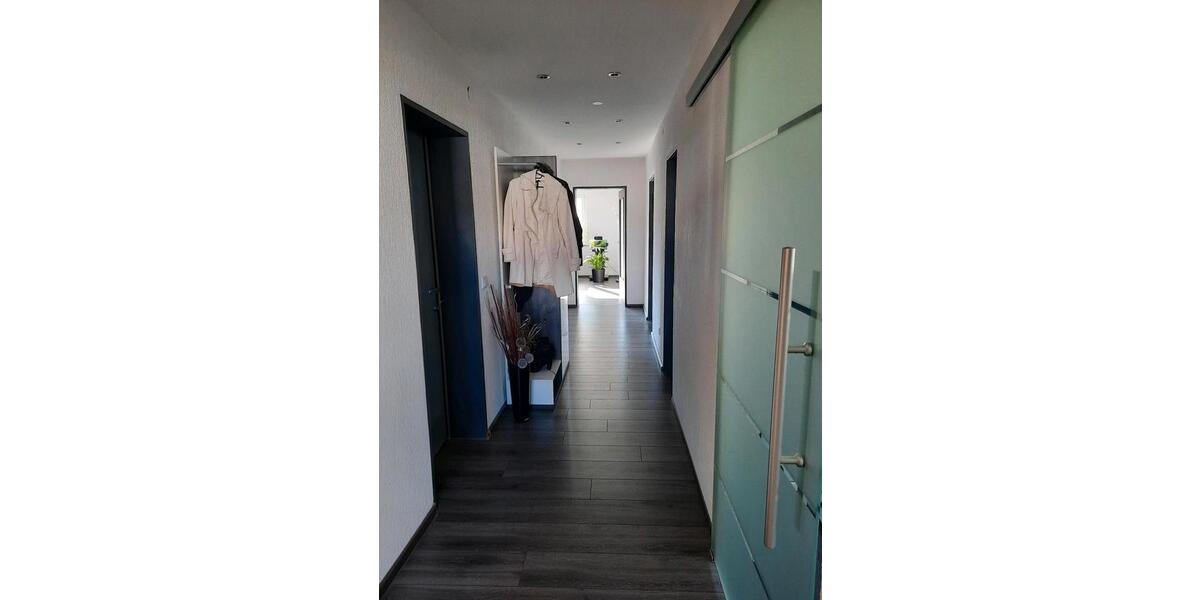 Wohnen auf Zeit Tuttlingen - 2 Zimmer, 104 m&sup2;, 750&euro; | Angebot:26415435