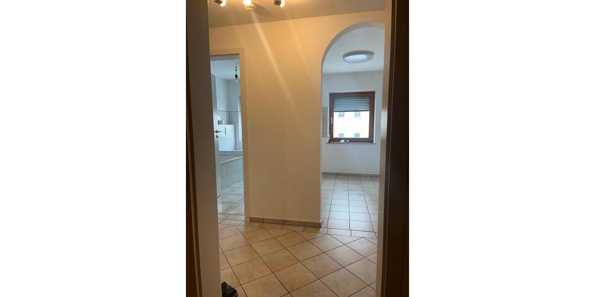 Etagenwohnung Deggendorf - 4 Zimmer, 90 m&sup2;, 720&euro; | Angebot:26247651