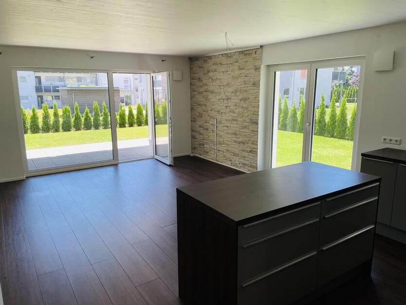Exklusive 3-Zimmer-Erdgeschosswohnung mit Terrasse und Gartenbereich in ruhiger Lage von Ehingen zimmer