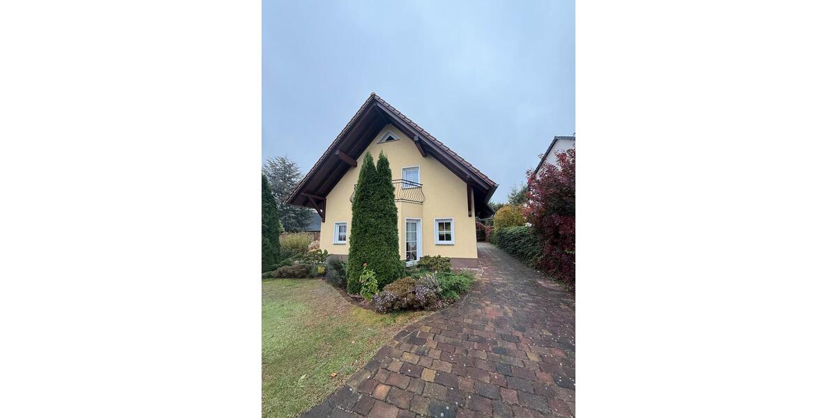 Haus mit Garten und Pool zur Miete 4 zimmer
