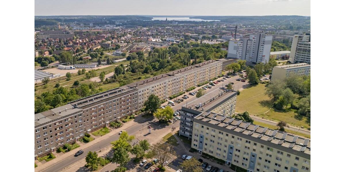 Etagenwohnung Neubrandenburg Datzeberg - 3 Zimmer, 63 m&sup2;, 300&euro; | Angebot:26278039