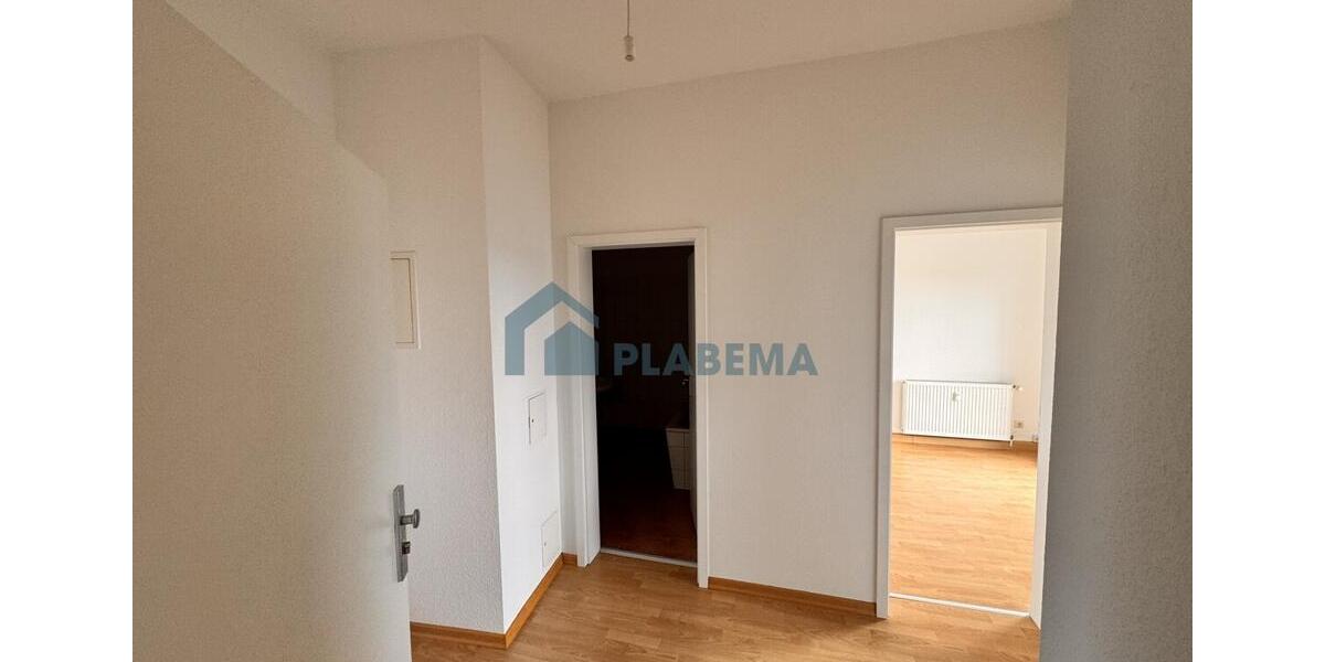 Etagenwohnung Schwerin - 3 Zimmer, 58 m&sup2;, 812&euro; | Angebot:26003587