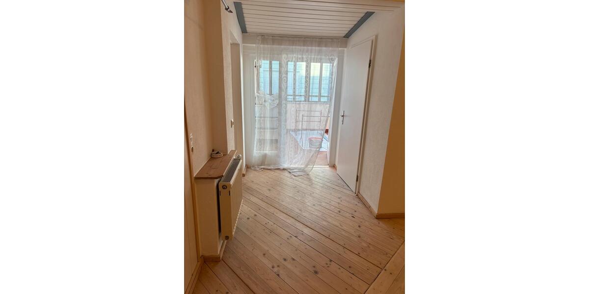 Etagenwohnung Fußgönheim - 2.5 Zimmer, 91 m&sup2;, 1.420&euro; | Angebot:25614873