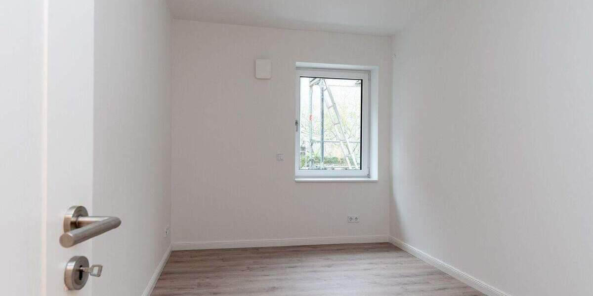 Etagenwohnung Kiel Düsternbrook - 5 Zimmer, 190 m&sup2;, 3.800&euro; | Angebot:25726582