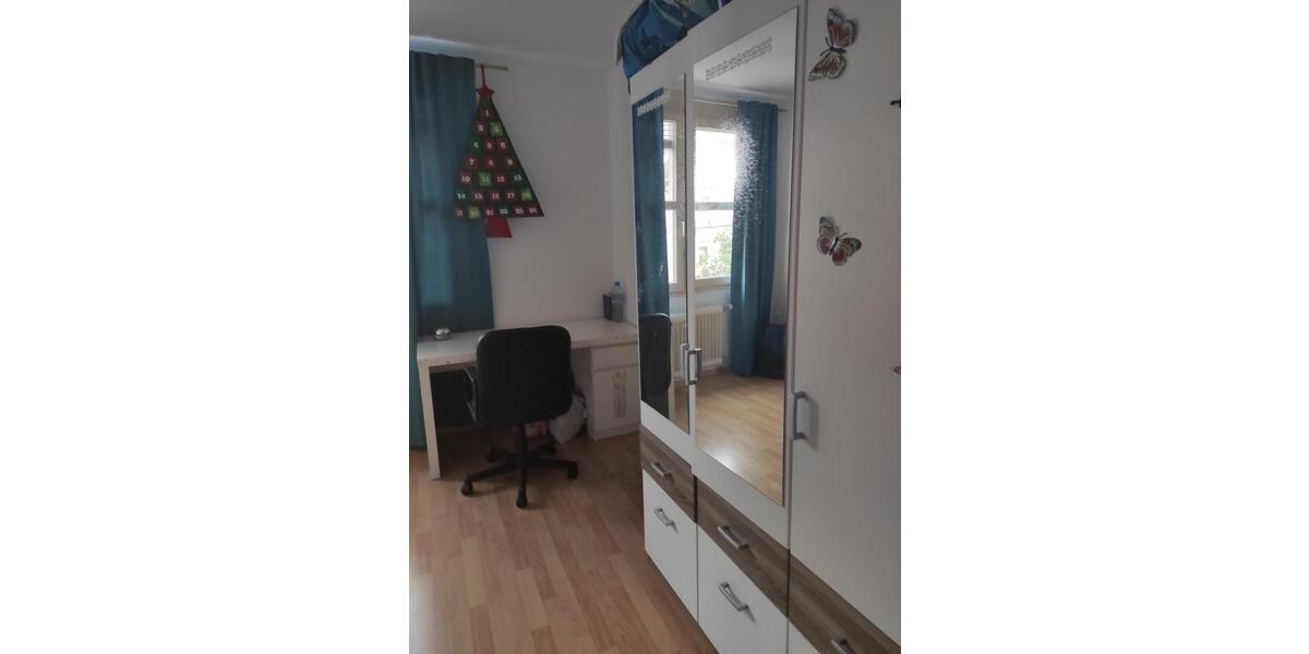 Etagenwohnung Reutlingen - 1 Zimmer, 14 m&sup2;, 410&euro; | Angebot:26099221