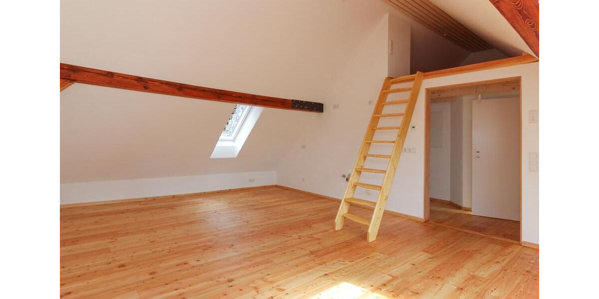 Dachgeschoßwohnung Schlitz - 2 Zimmer, 44 m&sup2;, 500&euro; | Angebot:26366726
