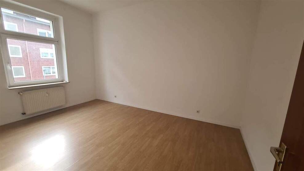 Geräumige Etagenwohnung zu vermieten 2 zimmer