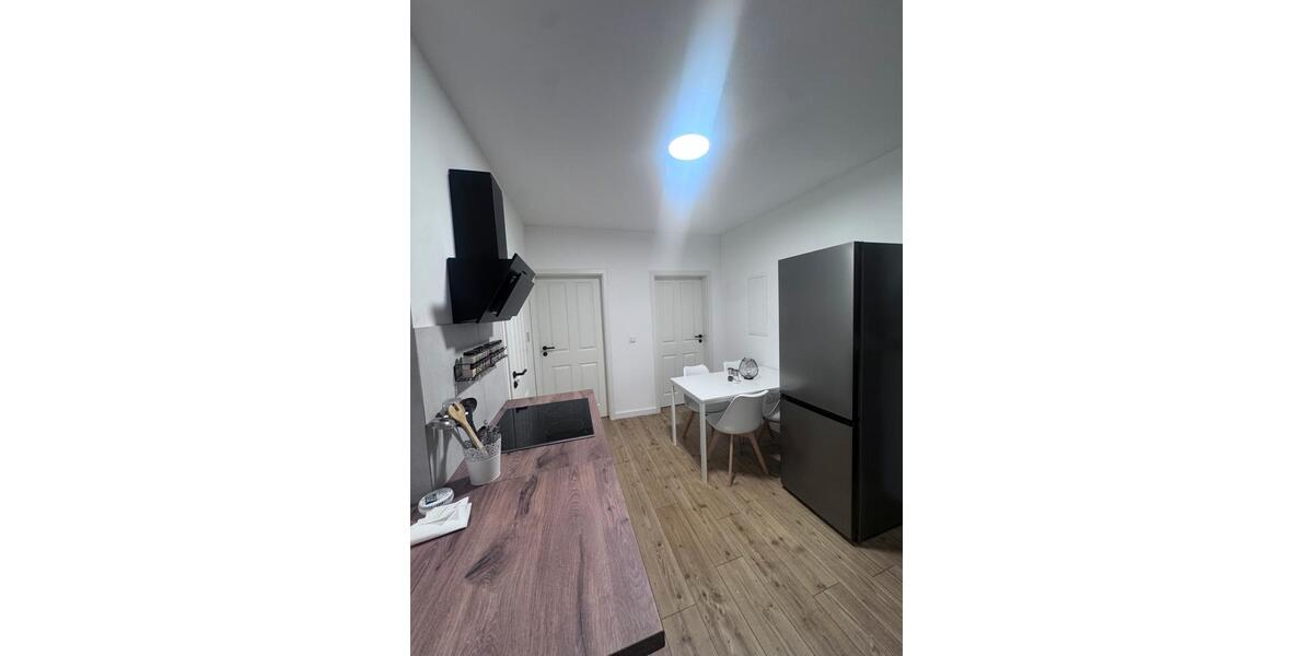 Wohnen auf Zeit Düsseldorf Düsseltal - 1 Zimmer, 18 m&sup2;, 575&euro; | Angebot:25136869