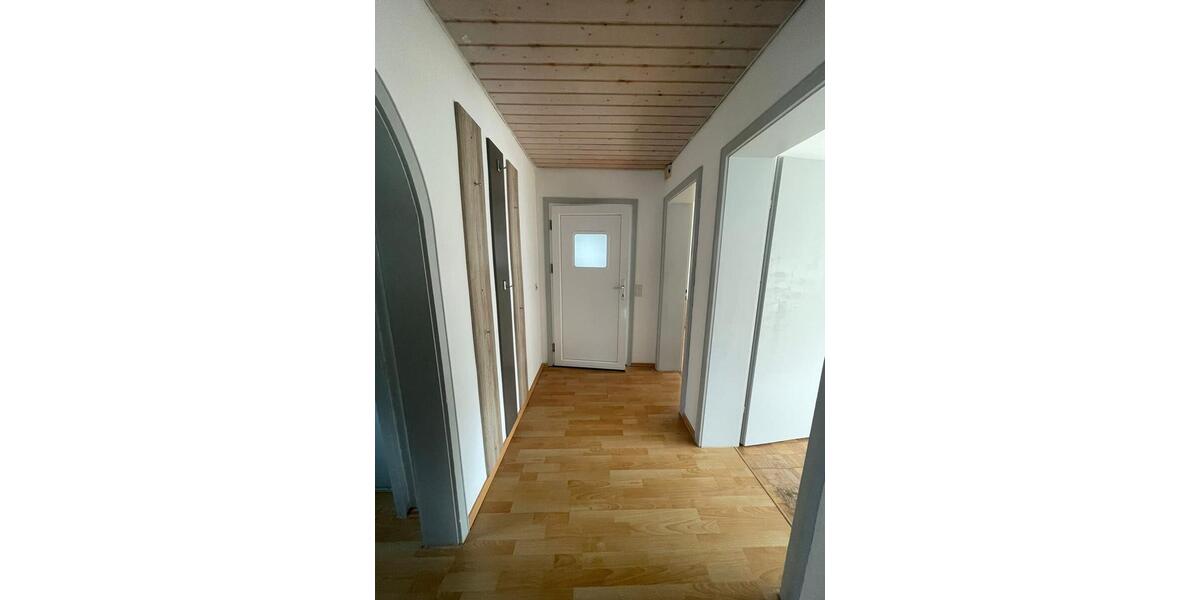 Etagenwohnung Schwäbisch Hall - 4 Zimmer, 105 m&sup2;, 1.100&euro; | Angebot:24473737