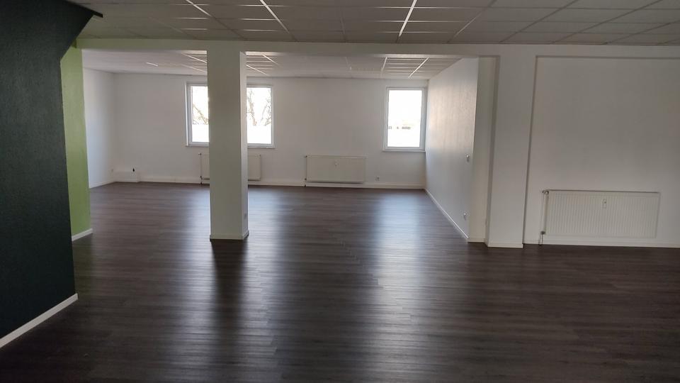 Gewerbeobjekt Lich - 7&euro; | Angebot:22481714