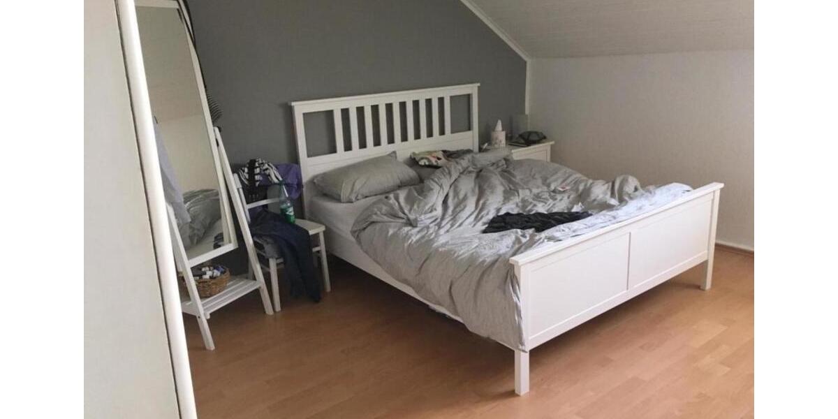 Dachgeschoßwohnung Wuppertal Elberfeld - 4 Zimmer, 90 m&sup2;, 690&euro; | Angebot:25136934
