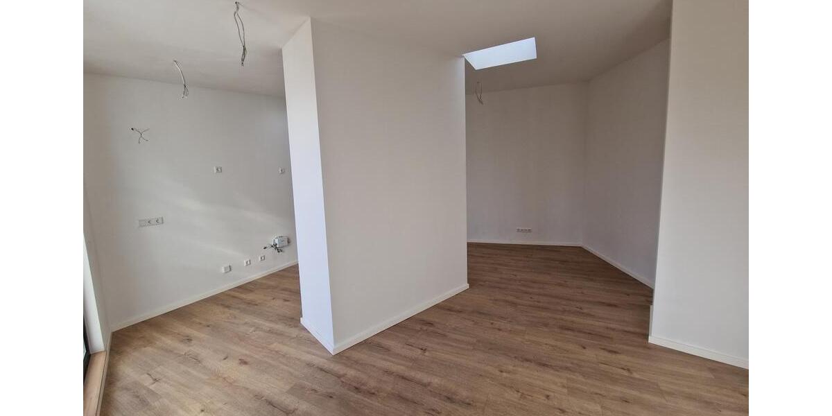 Dachgeschoßwohnung Berlin Mitte - 3 Zimmer, 89 m&sup2;, 1.639&euro; | Angebot:23397972