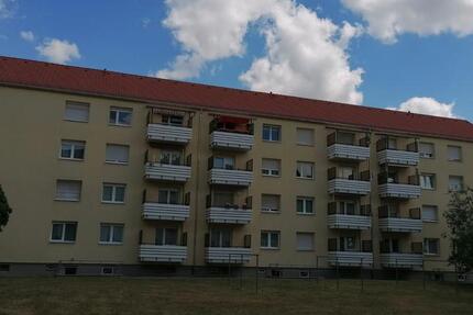 gemütliche 3 Zimmer Wohnung mit Balkon im 3.OG in Delitzsch 3 zimmer