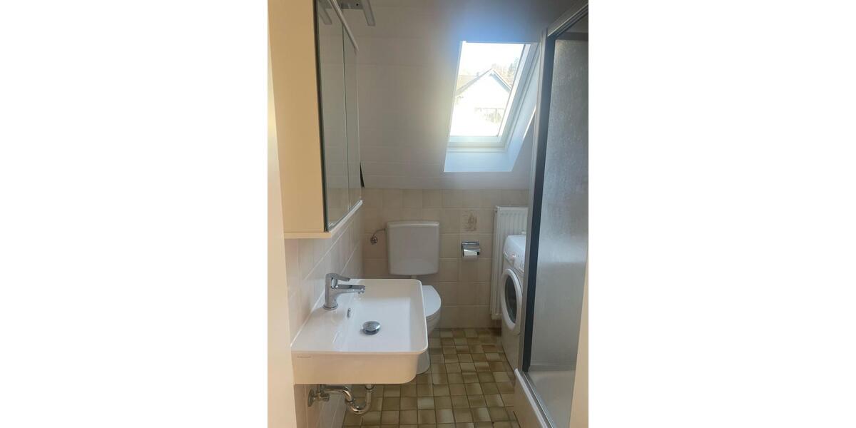 Dachgeschoßwohnung Gerolstein - 1.5 Zimmer, 34 m&sup2;, 480&euro; | Angebot:24715941