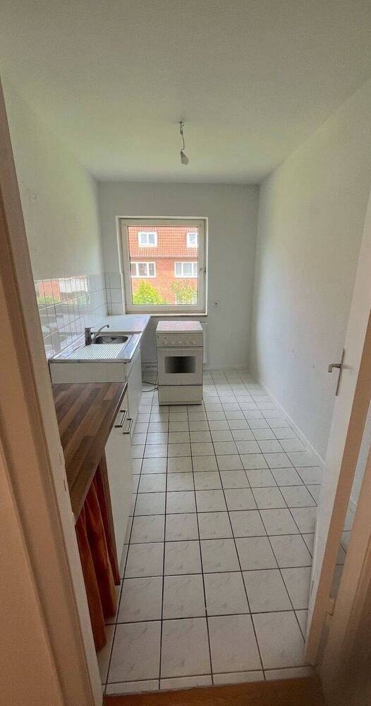 Frisch gestrichen - BalkonWohnung zum 01.08.2025