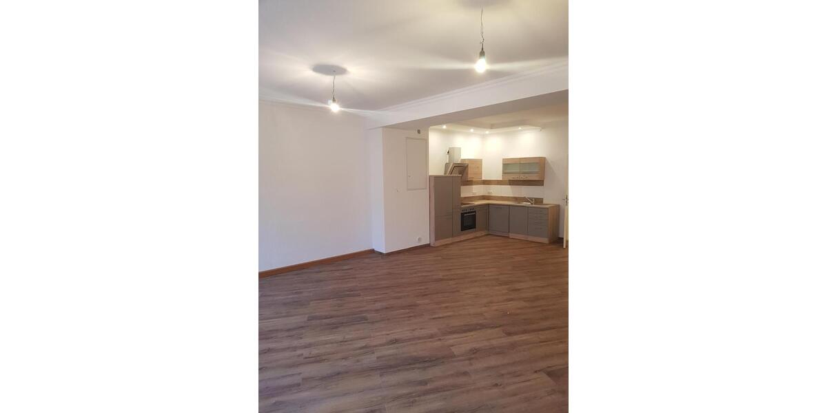 Erdgeschoßwohnung Kronach - 2 Zimmer, 100 m&sup2;, 900&euro; | Angebot:26476769