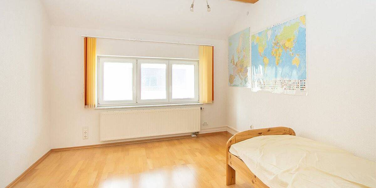 Etagenwohnung Mengen Ennetach - 3 Zimmer, 100 m&sup2;, 750&euro; | Angebot:26641818