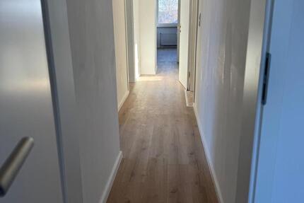 Wohnung Bergen - 4 Zimmer, 100 m&sup2;, 950&euro; | Angebot:26445325