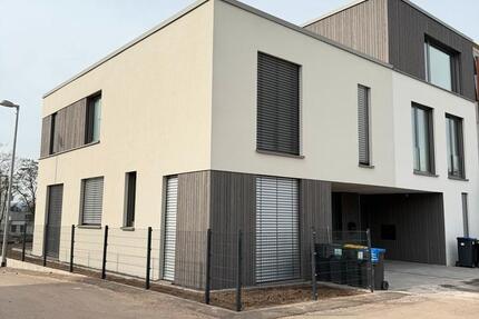 Wohnung Saarbrücken Malstatt - 5 Zimmer, 117 m&sup2;, 1.800&euro; | Angebot:25866784