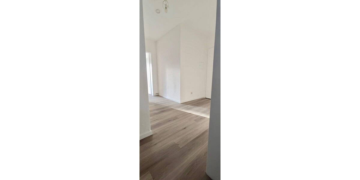 Etagenwohnung Paderborn OT Schloß Neuhaus Schloß Neuhaus - 3 Zimmer, 63 m&sup2;, 880&euro; | Angebot:26762622