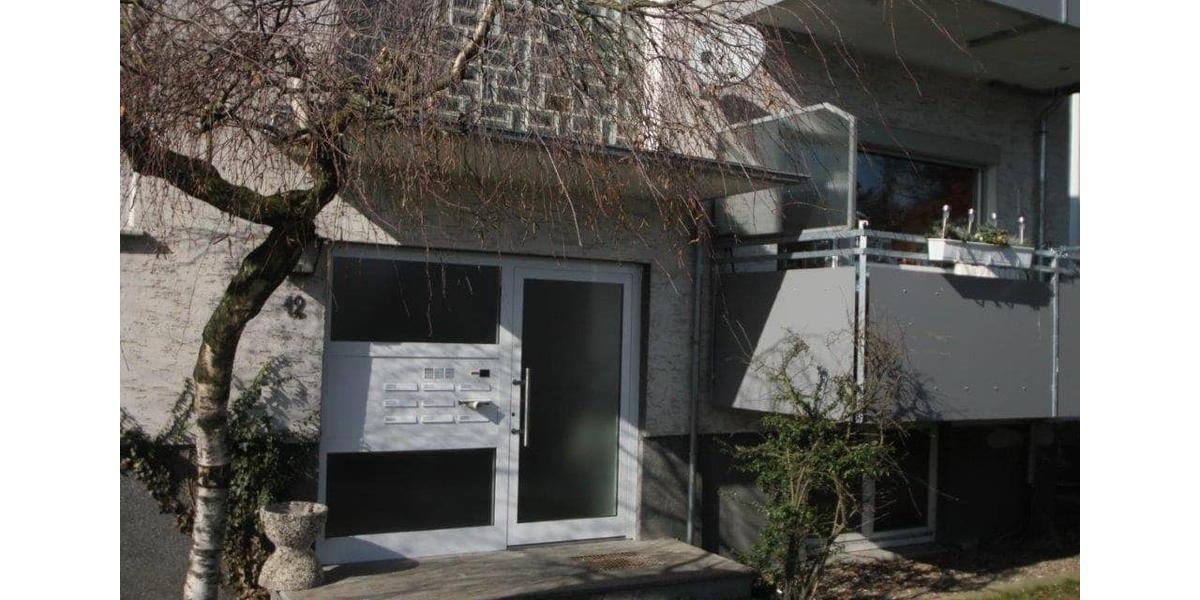 Dachgeschoßwohnung Bad Pyrmont - 2.5 Zimmer, 73 m&sup2;, 450&euro; | Angebot:26478284