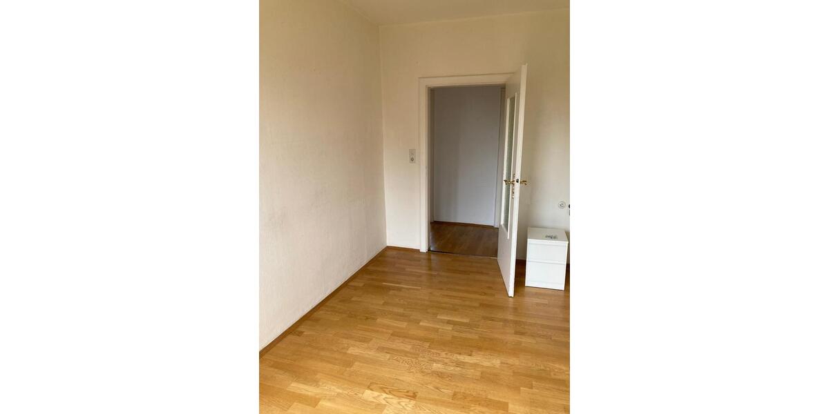 Etagenwohnung Kassel Niederzwehren - 3 Zimmer, 62 m&sup2;, 450&euro; | Angebot:26297258