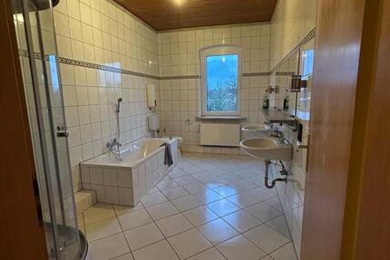 Sehr große Etagenwohnung auf dem Lande im idyllischen Dedenhausen