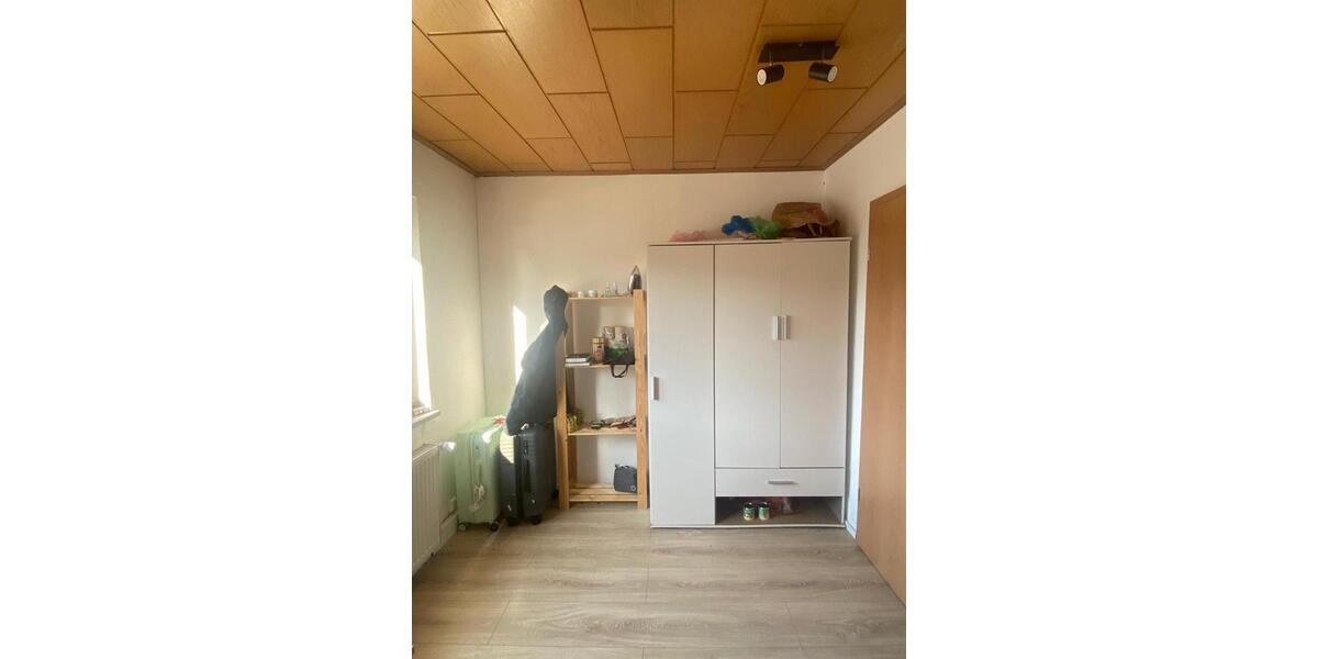 Etagenwohnung Dortmund Bövinghausen - 1 Zimmer, 100 m&sup2;, 400&euro; | Angebot:24841402