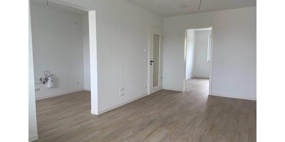 Etagenwohnung Oederan - 4 Zimmer, 99 m&sup2;, 695&euro; | Angebot:26547174