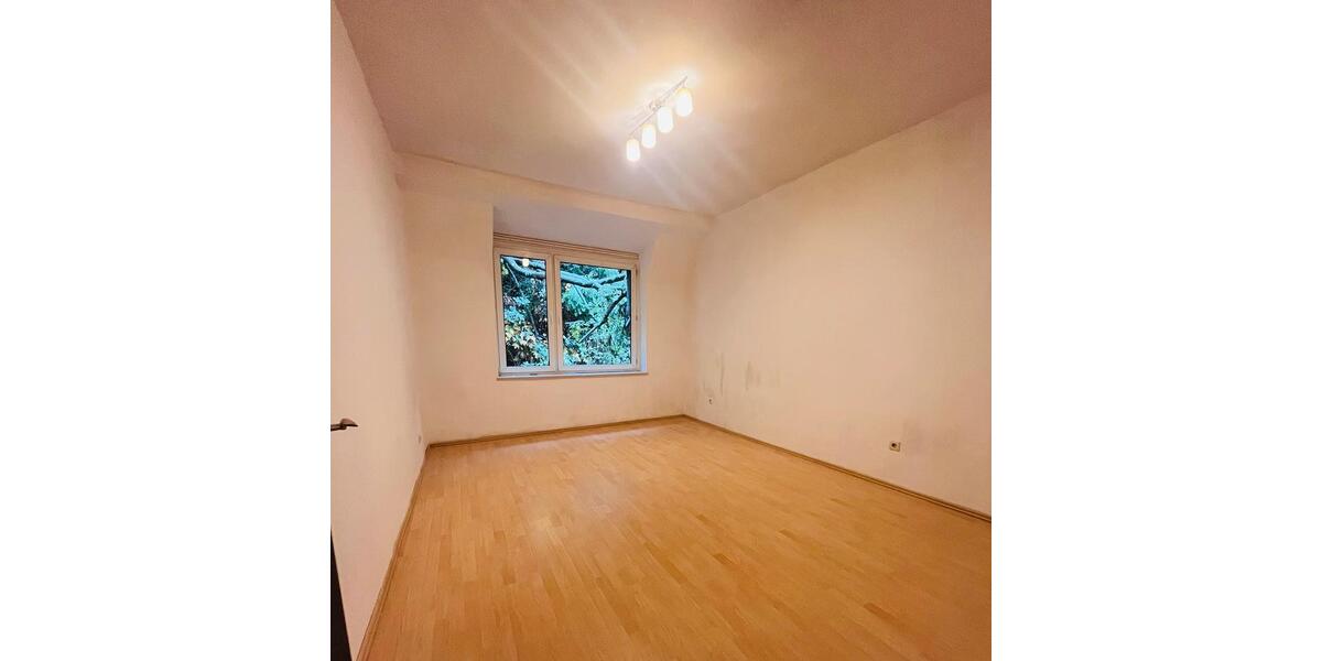 Etagenwohnung Altena - 4 Zimmer, 100 m&sup2;, 400&euro; | Angebot:24377331
