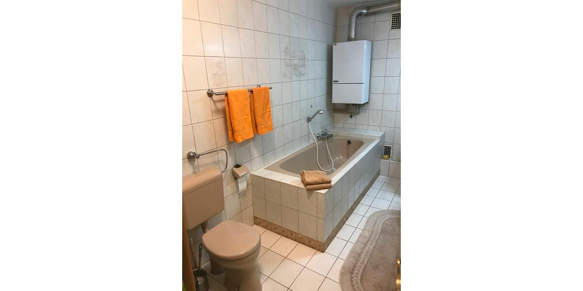 Etagenwohnung Bochum - 3 Zimmer, 81 m&sup2;, 925&euro; | Angebot:25238981