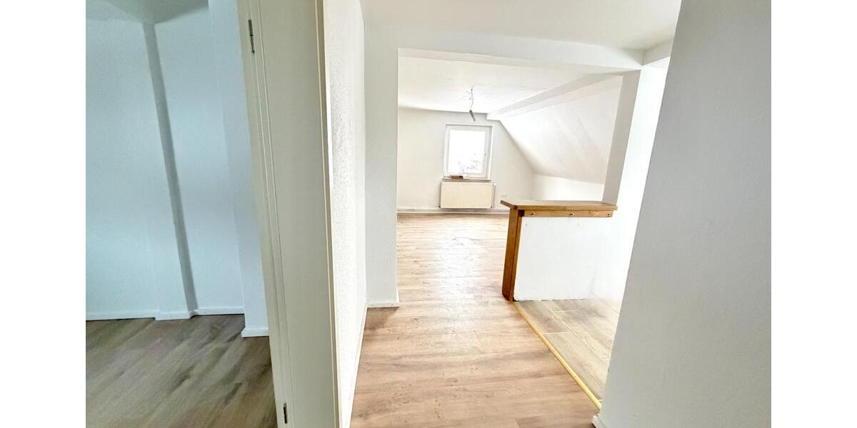 Dachgeschoßwohnung Einbeck - 3 Zimmer, 55 m&sup2;, 495&euro; | Angebot:24975128
