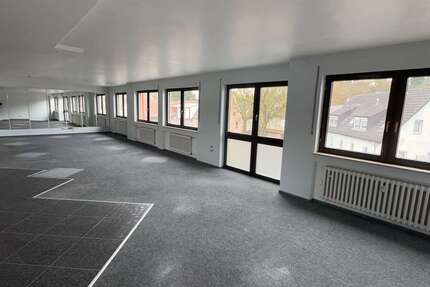 Gewerbeobjekt Würzburg Versbach - 1.290&euro; | Angebot:19771796