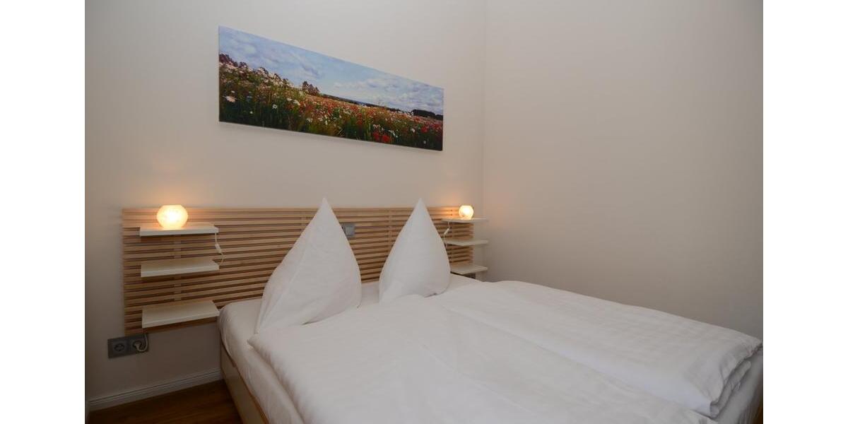 Mehrfamilienhaus, Wohnhaus Sellin - 4 Zimmer, 66 m&sup2;, 1.120&euro; | Angebot:25917714