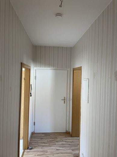 Etagenwohnung Elsteraue Tröglitz - 3 Zimmer, 68 m&sup2;, 360&euro; | Angebot:26486816