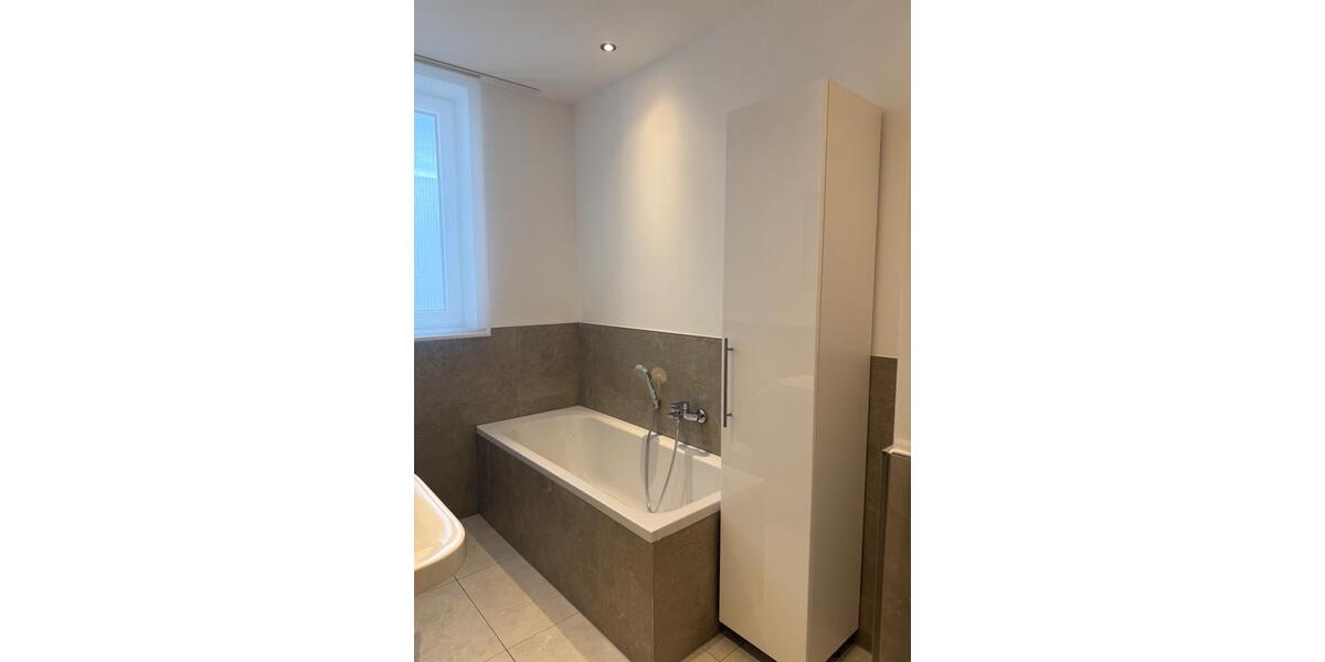 Etagenwohnung Deggendorf - 3 Zimmer, 94 m&sup2;, 1.200&euro; | Angebot:26548862