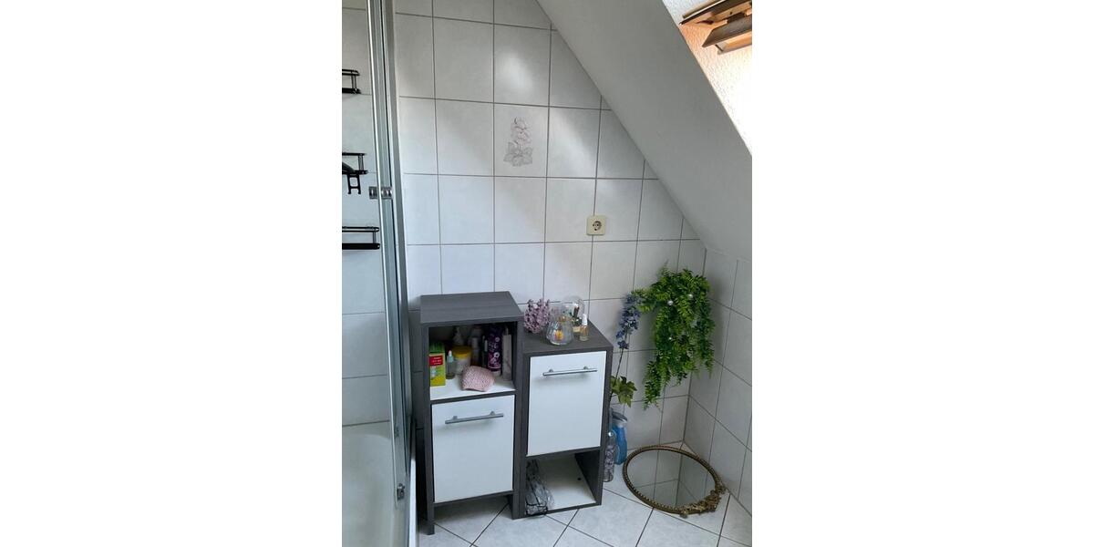 Dachgeschoßwohnung Schleusingen - 2 Zimmer, 46 m&sup2;, 470&euro; | Angebot:25350940