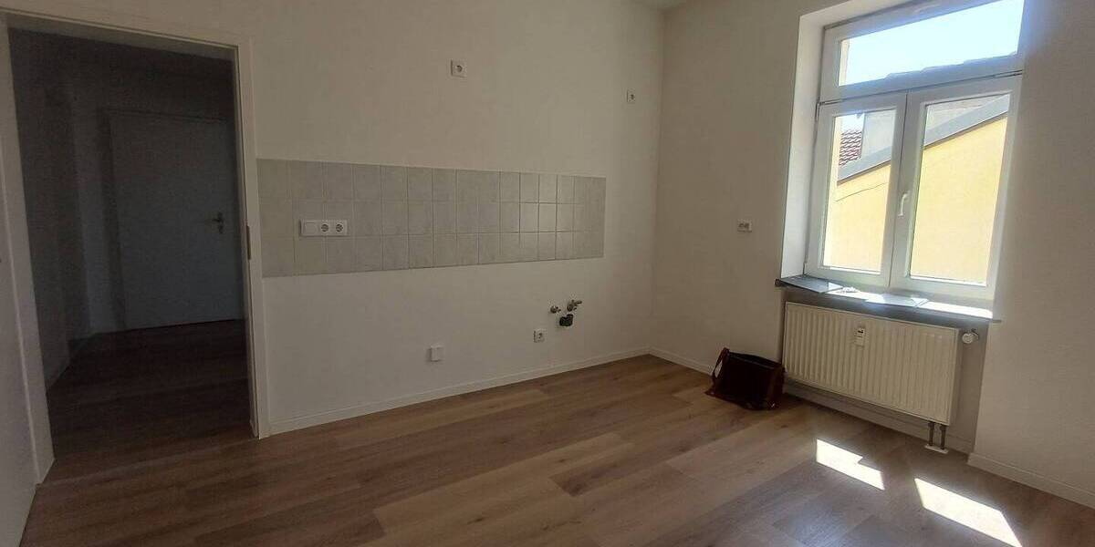 Etagenwohnung Glauchau - 4 Zimmer, 89 m&sup2;, 499&euro; | Angebot:26816314